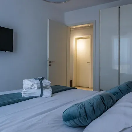 Aloft شقة